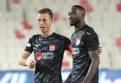Sivasspor'da Goiano ve Yatabare iki hafta yok