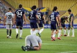 Fenerbahçe-Yeni Malatyaspor maçında dikkat çeken görüntü! Hasan Ali Kaldırım ve Emre Belözoğlu...