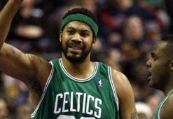 Celtics, Detroit'i yıktı: 100-105