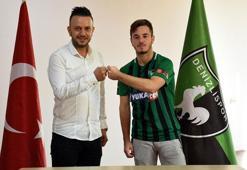 Denizlispor, Mert Sarıkuş ile profesyonel sözleşme imzaladı