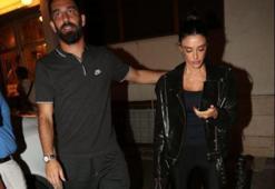 Aslıhan Doğan Turan oğlu Hamza Arda'yı cepten kontrol ediyor