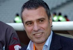 Ersun Yanal resmen görevde!