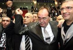 "Beşiktaş tarihinde önemli bir virajı geçti"