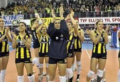 Futbolu bırak, salona bak