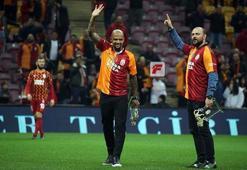 Galatasaray'dan Melo ve Ujfalusi'ye plaket