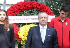 Mustafa Cengiz, genç voleybolcularla buluştu