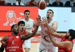 Petkimspor - Bahçeşehir Koleji maç sonucu: 72-77