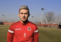 Gençlerbirliği teknik direktörü ve futbolcularından yeni yıl mesajı