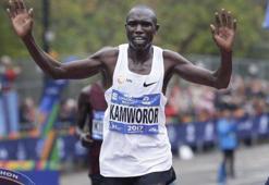 Rekortmen maratoncu Geoffrey Kamworor'a motosiklet çarptı