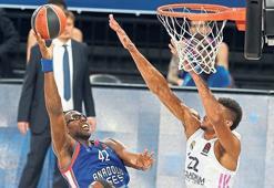 ÖZET Anadolu Efes Real Madrid maç sonucu: 65-73