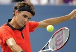 Federer yoluna devam ediyor!