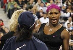 Serena'ya 10 bin dolar ceza!