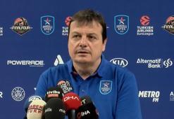 Ergin Ataman: "Evimde olmayan tek kupa, Avrupa Ligi kupası"