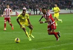 (ÖZET) Sivasspor - Fenerbahçe maç sonucu: 3 - 1