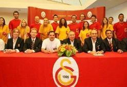 Voleybolda imza şov