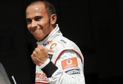 Valencia'da ilk cep Hamilton'un!