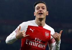 Mesut Özil'in menajeri Fenerbahçe'yi açıkladı!