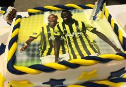 Fenerbahçe'de Samatta'nın doğum günü kutlandı