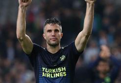 Robin van Persie: Wenger'e yalvardım!