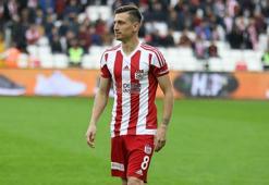 Galatasaray istedi, Fenerbahçe kaptı! İşte Mert Hakan Yandaş transferinin hikayesi
