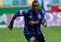 Ünlü futbolcu Royston Drenthe battı!