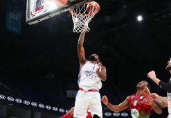 Anadolu Efes, Baskonia'yı konuk edecek