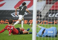 Manchester United'tan son dakikada rekor
