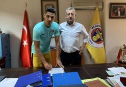 Menemenspor, gurbetçi stoper Fatih Ekinci'yi kiraladı