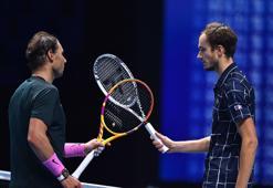 Medvedev, Nadal'ı yenerek finale yükseldi
