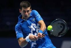 Djokovic yarı finale yükseldi