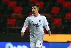 Beşiktaşlı Montero'nun kızı oldu