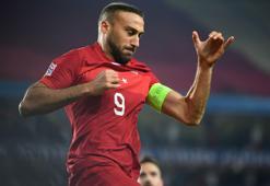 Cenk Tosun efsaneleri yakalayacak