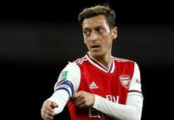 İngiltere'de Mesut Özil için flaş transfer bahisleri açıldı: Fenerbahçe, Galatasaray ve Beşiktaş...