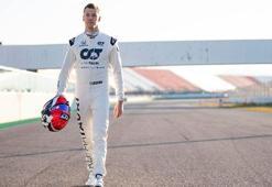 Formula 1 pilotu Daniil Kvyat İstanbul Park'ta yarışmak için heyecanlanıyor