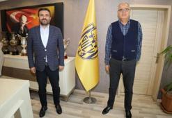 Mehmet Akif Üstündağ, MKE Ankaragücü Kulübünü ziyaret etti