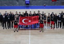 A Milli Kadın Basketbol Takımı, Atatürk'ü andı