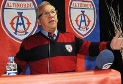 Altınordu'da Seyit Mehmet Özkan'dan Bursaspor'a övgü
