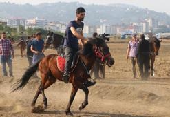 3. Beşikdüzü Cumhuriyet Rahvan At Yarışı yapıldı