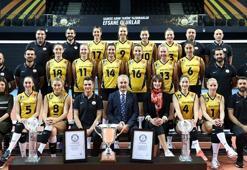 Vakıfbank'tan 2. dünya rekoru!