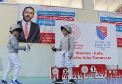 Manisa'da, 10-12-14 Yaş Altı Kılıç Açık Turnuvası başladı