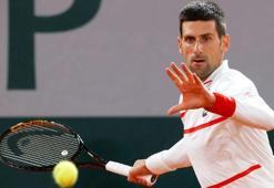 Dünya 1 numarası Sırp Novak Djokovic, Fransa Açık'ta ikinci tura yükseldi