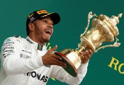 Lewis Hamilton, Formula 1'de tarih yazıyor