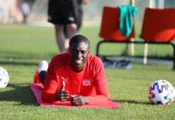 Sivasspor'dan yediği gol sonrası Samassa'ya destek mesajı