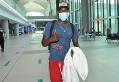 Son dakika | Trabzonspor'un prensip anlaşmasına vardığı Benik Afobe İstanbul'a geldi