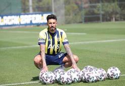 Fenerbahçe'nin yeni transferi Jose Sosa şova başladı