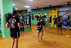 Antalya'daki Muaythai 10. Khan terfi sınavına yoğun ilgi