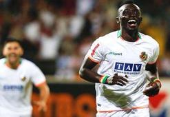 Fenerbahçe'de transfer için Papiss Cisse yine gündemde