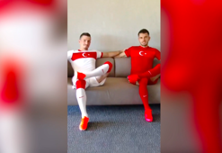 Mert Hakan Yandaş ve Emre Kılınç, o akıma uydu!