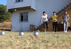İnşaatçı kuzenler bocce ustası