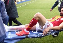 Galatasaray'da Emre Akbaba'nın ayağı kırıldı!